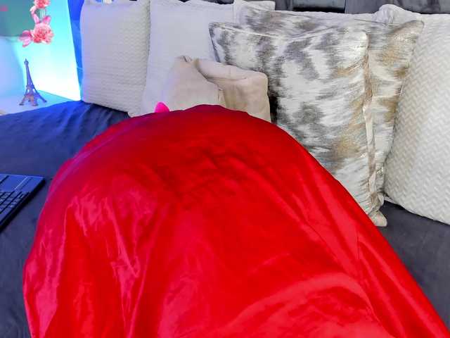 NaylaGrey's BongaCams show and profile