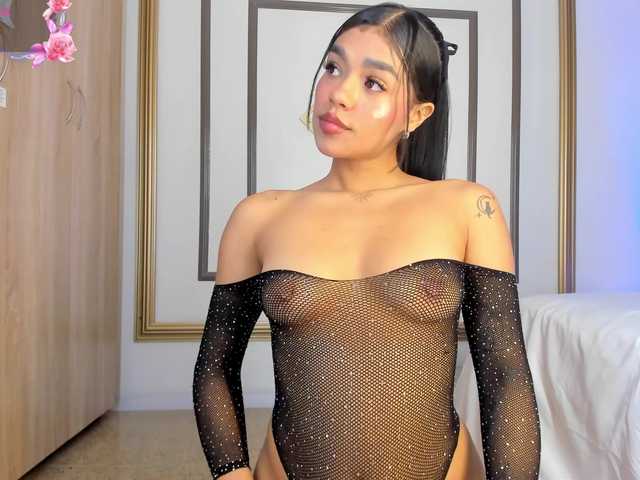 NaylaGrey's BongaCams show and profile