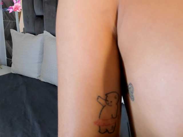 NaylaGrey's BongaCams show and profile