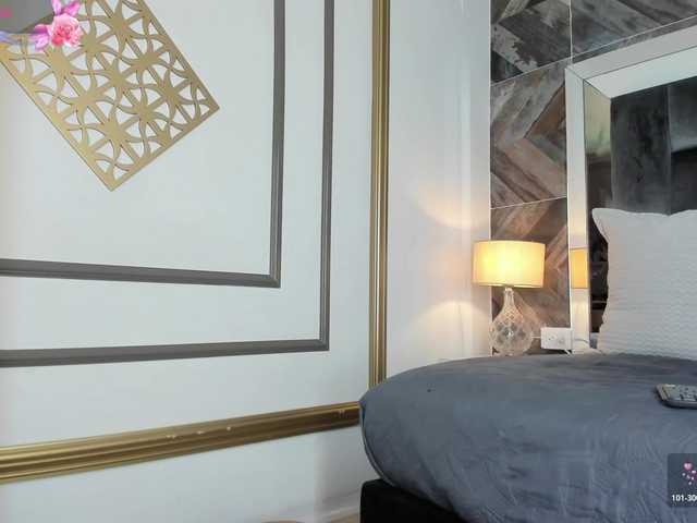 NaylaGrey's BongaCams show and profile