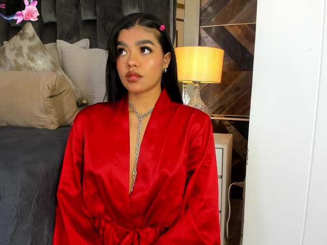 NaylaGrey's BongaCams show and profile