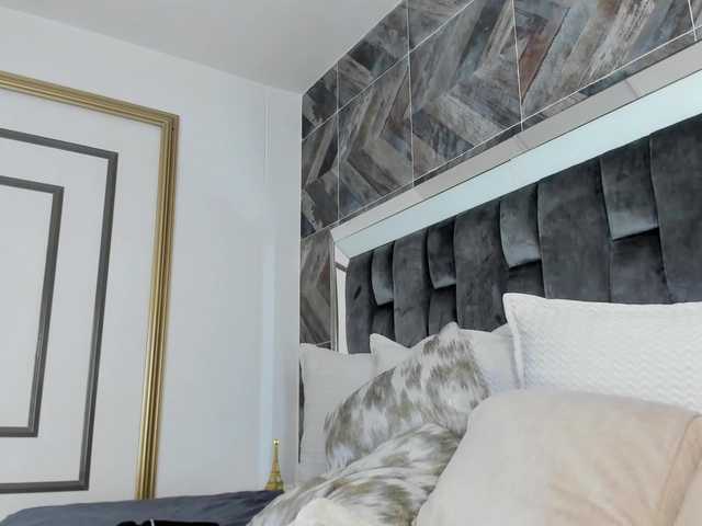 NaylaGrey's BongaCams show and profile