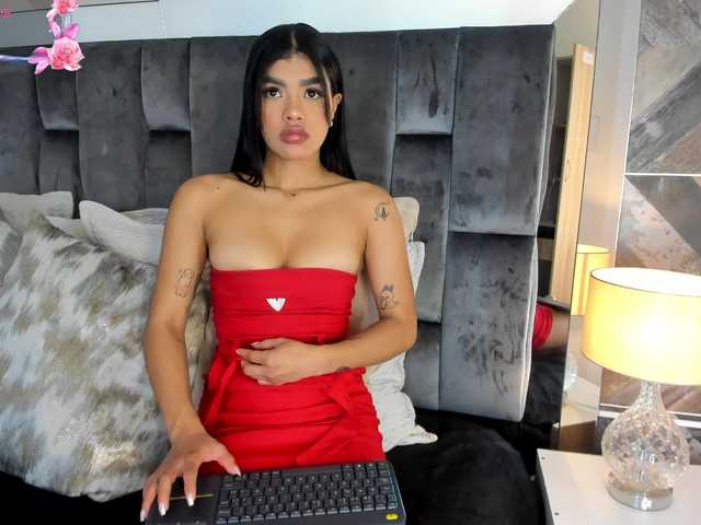 NaylaGrey's BongaCams show and profile