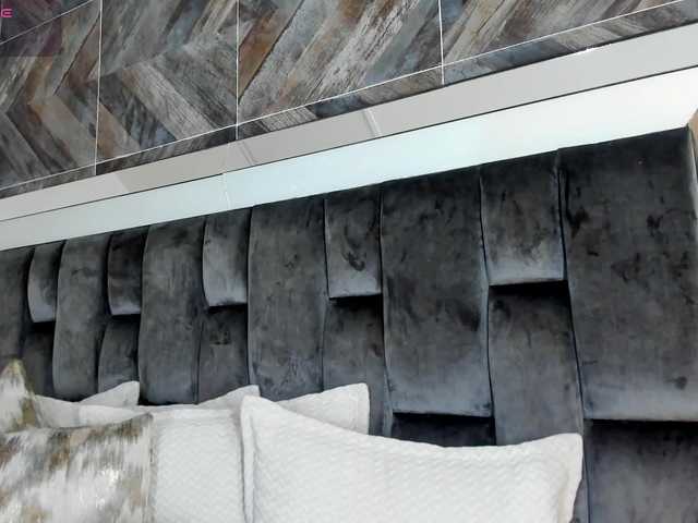 NaylaGrey's BongaCams show and profile