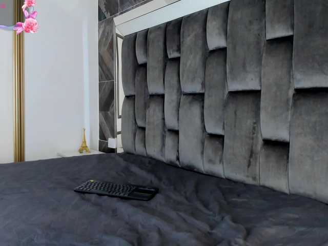 NaylaGrey's BongaCams show and profile