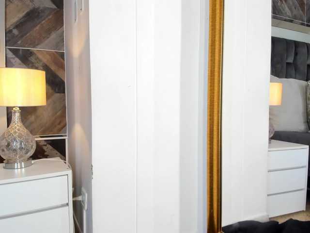 NaylaGrey's BongaCams show and profile