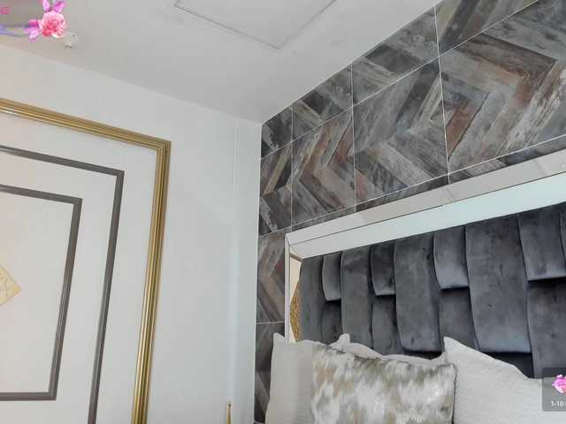 NaylaGrey's BongaCams show and profile