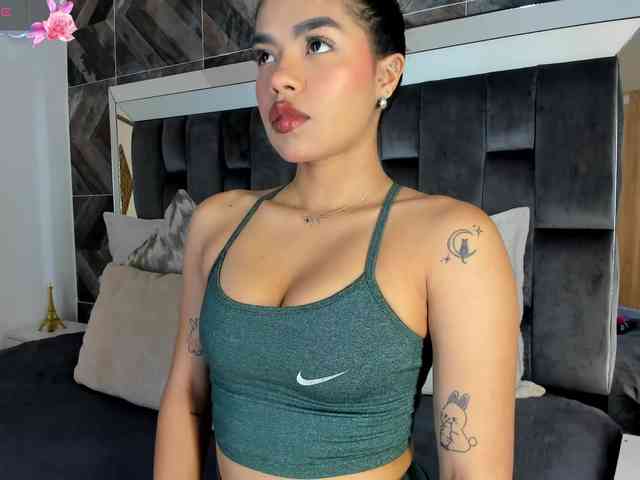 NaylaGrey Live Webcam on BongaCams