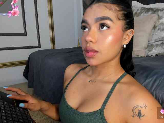 NaylaGrey Live Webcam on BongaCams