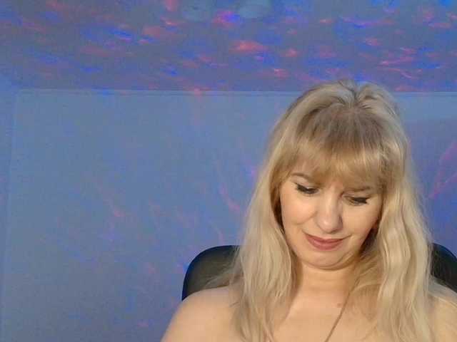 AnnaMariaMM's BongaCams show and profile