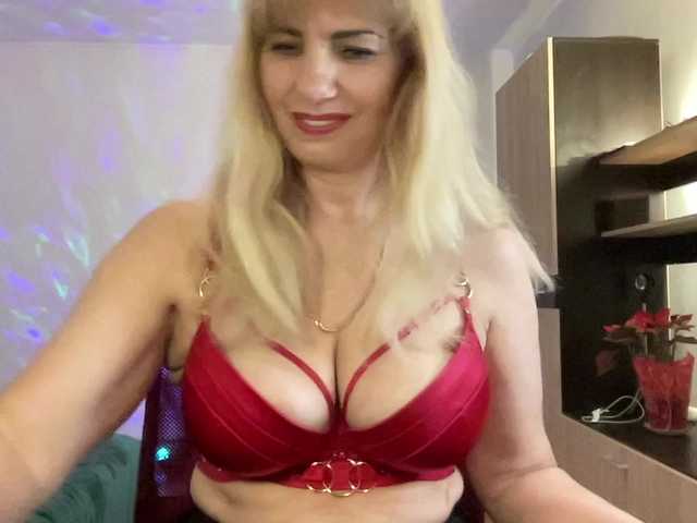 AnnaMariaMM's BongaCams show and profile