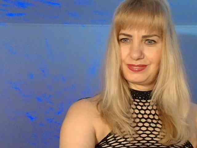 AnnaMariaMM webcam
