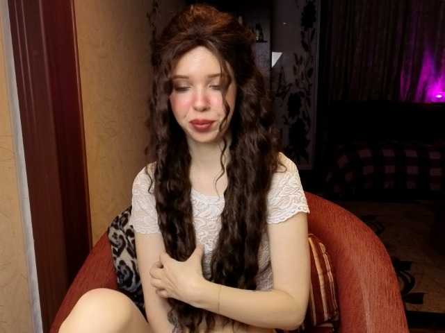 LiloMeoww's BongaCams show and profile