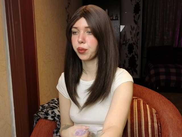 LiloMeoww's BongaCams show and profile