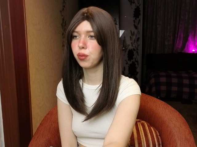 LiloMeoww's BongaCams show and profile