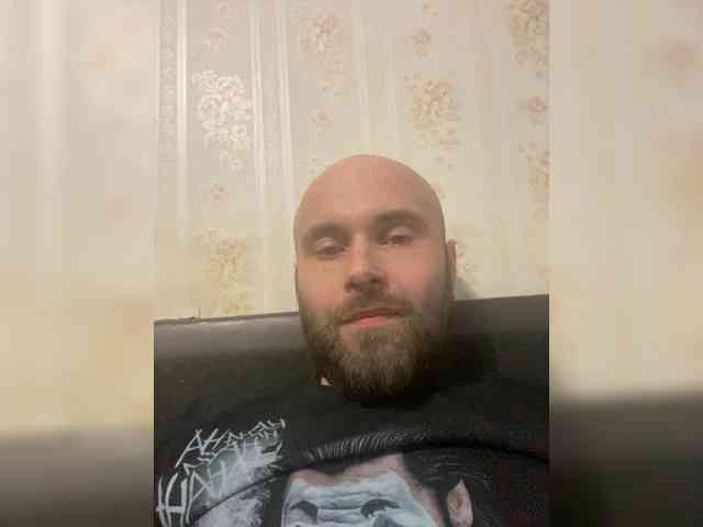 Ilya204 Live Webcam on BongaCams