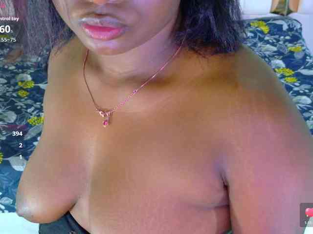 loveebonyyjuices webcam