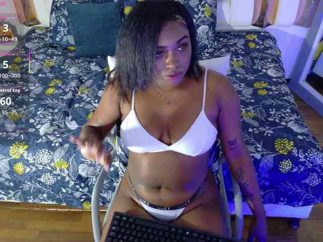 loveebonyyjuices webcam