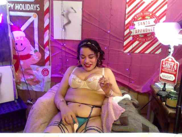 PrettyRican35 webcam