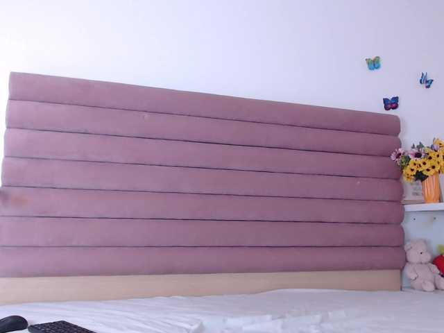 ViolettHush webcam