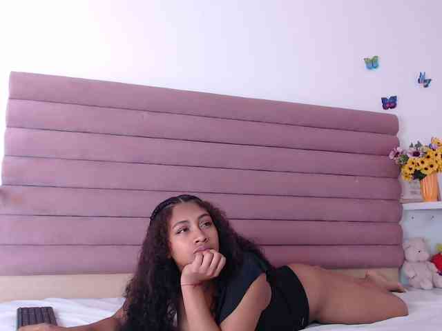 ViolettHush webcam