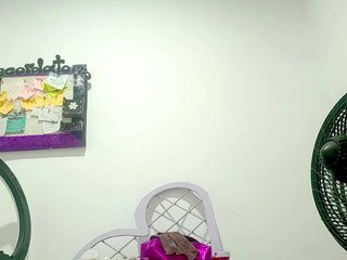 PetiteIvoryqueens Porn Show