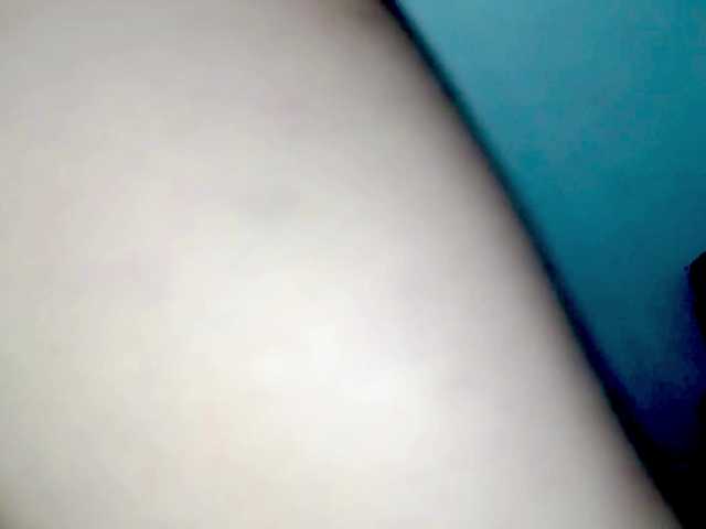 PetiteIvoryqueens webcam