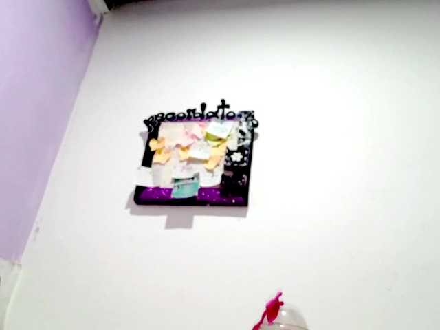 PetiteIvoryqueens – webcam model profile photo