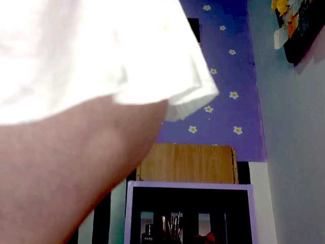 PetiteIvoryqueens's BongaCams show and profile