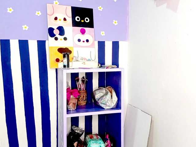 PetiteIvoryqueens's BongaCams show and profile