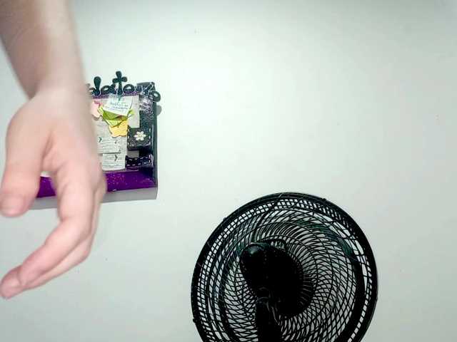 PetiteIvoryqueens's BongaCams show and profile