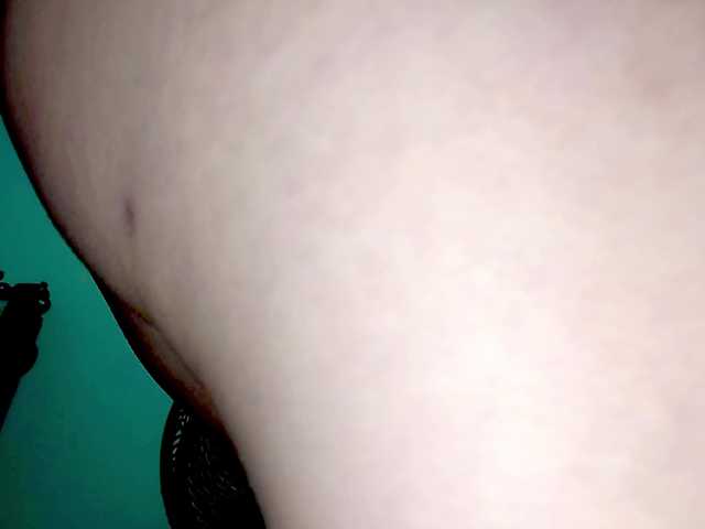 PetiteIvoryqueens's BongaCams show and profile