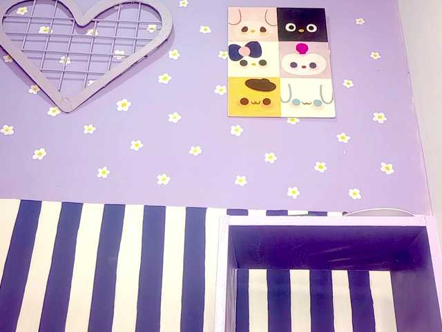 PetiteIvoryqueens's BongaCams show and profile