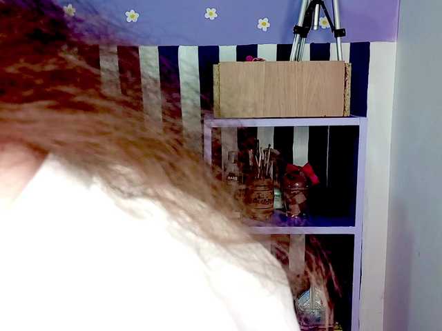 PetiteIvoryqueens's BongaCams show and profile