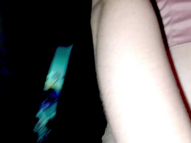 PetiteIvoryqueens's BongaCams show and profile