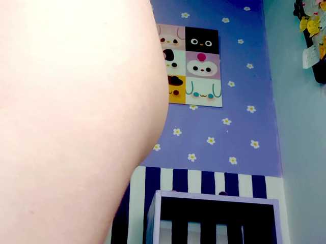 PetiteIvoryqueens's BongaCams show and profile