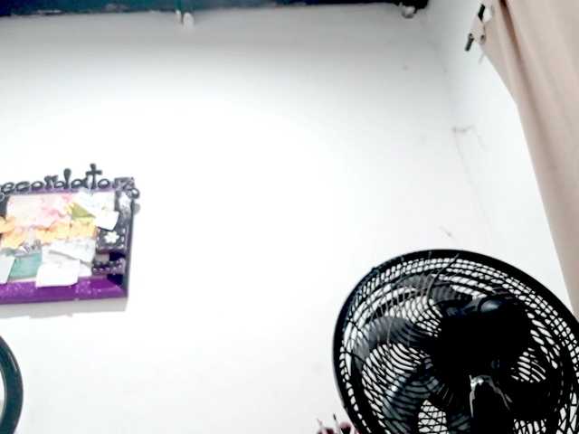  PetiteIvoryqueens chat room