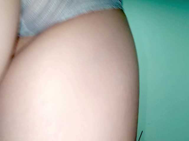 PetiteIvoryqueens webcam