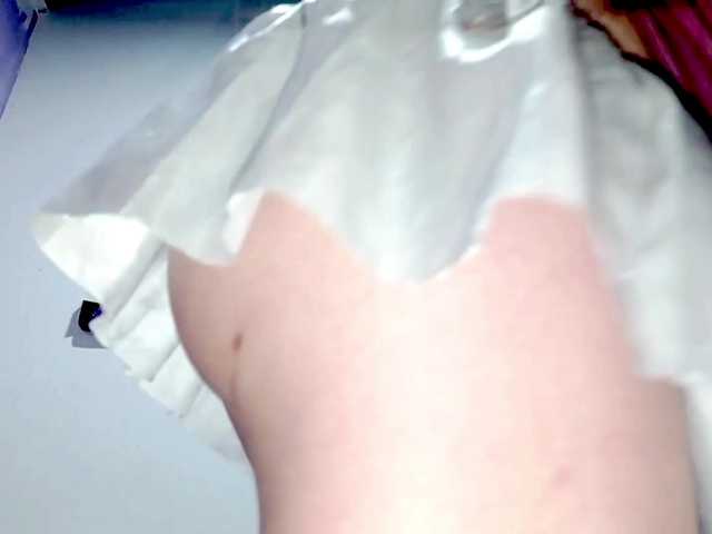 PetiteIvoryqueens's BongaCams show and profile