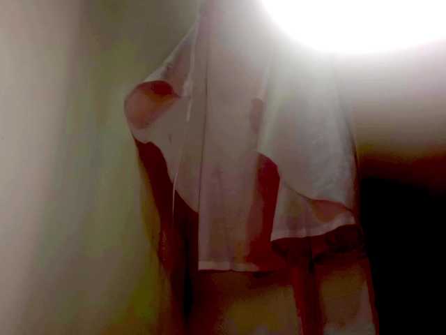 PetiteIvoryqueens's BongaCams show and profile