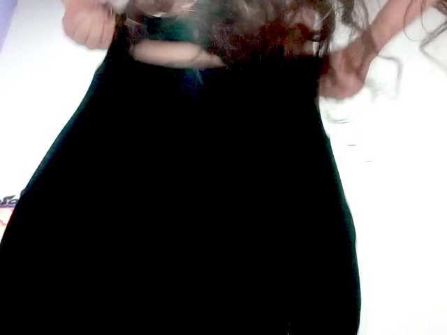 PetiteIvoryqueens's BongaCams show and profile