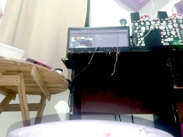 PetiteIvoryqueens's BongaCams show and profile