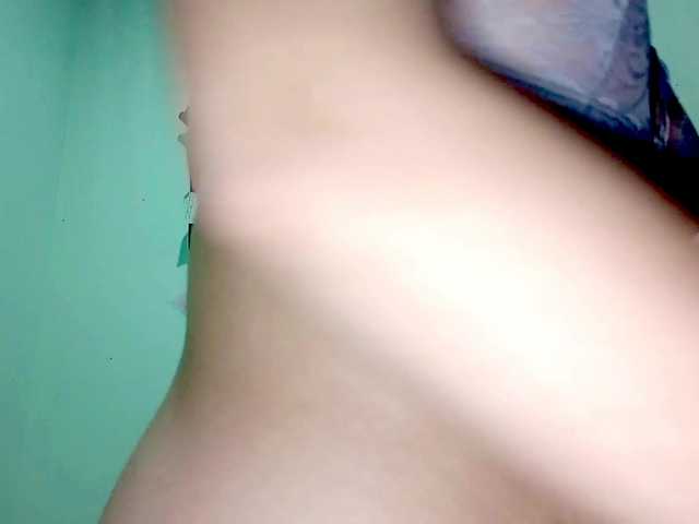 PetiteIvoryqueens's BongaCams show and profile