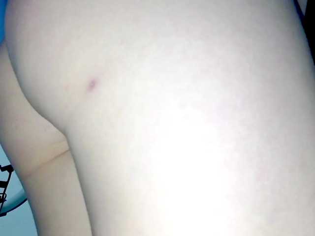 PetiteIvoryqueens's BongaCams show and profile