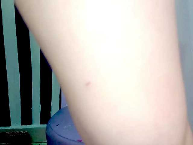 PetiteIvoryqueens's BongaCams show and profile