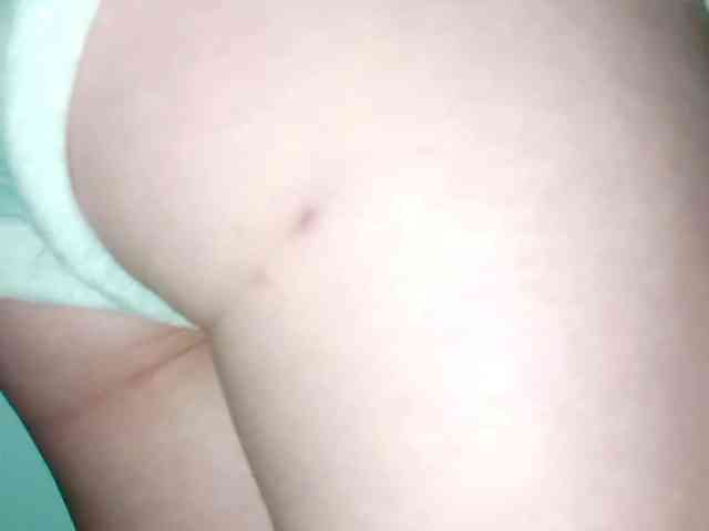 PetiteIvoryqueens webcam