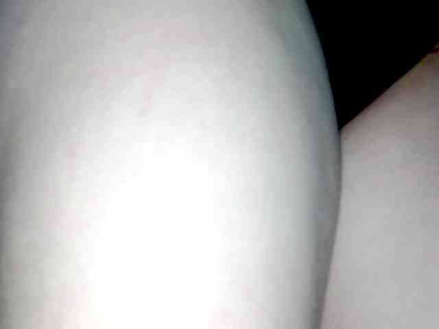 PetiteIvoryqueens webcam