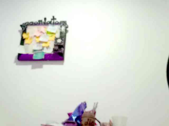 PetiteIvoryqueens webcam