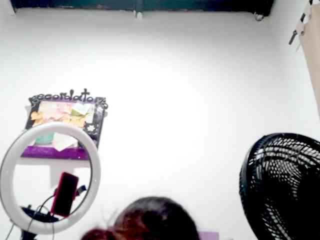 PetiteIvoryqueens PetiteIvoryqueens