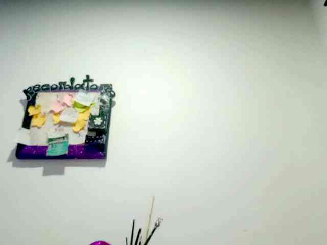 PetiteIvoryqueens webcam